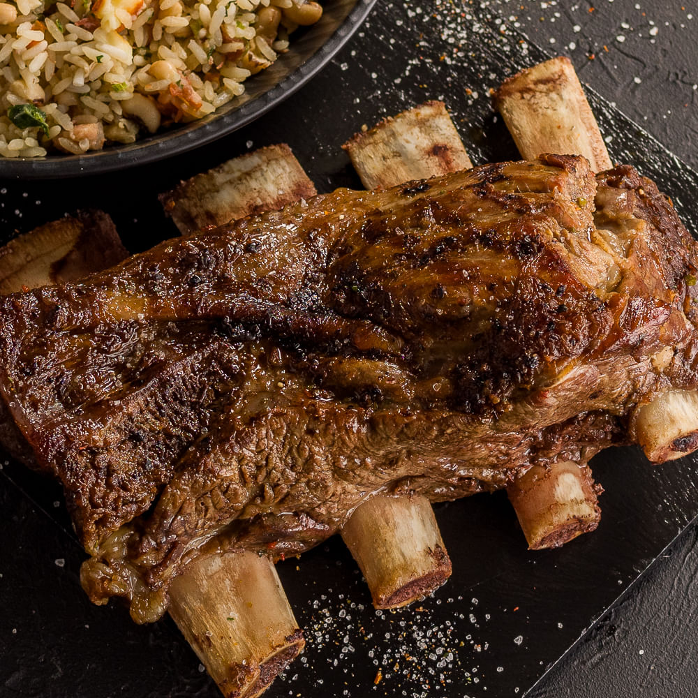 Receita de Costela na churrasqueira com baião de dois
