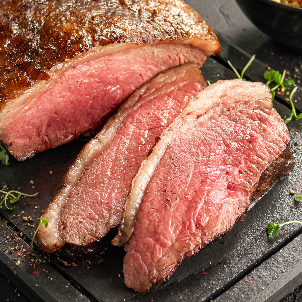 Receita de Picanha black com farofa de ovos e cebola caramelizada