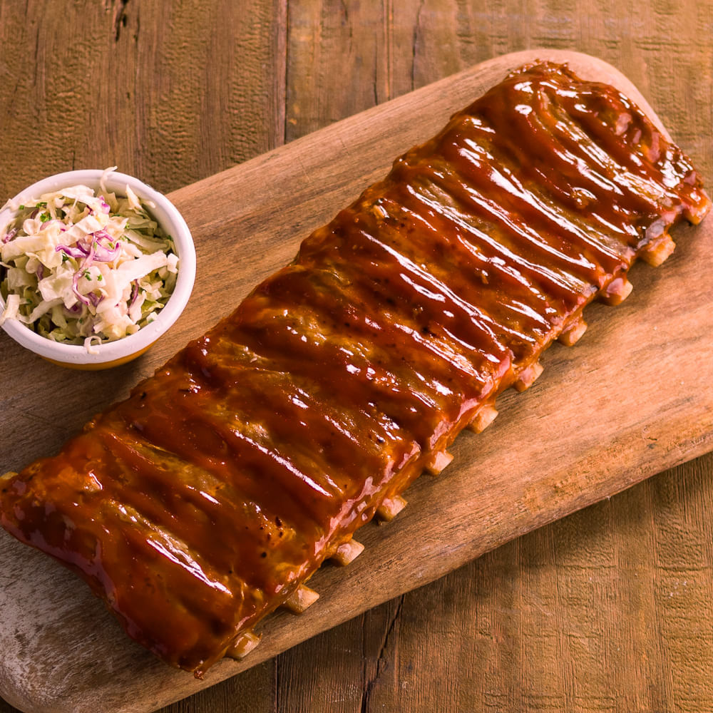 Receita de Costela Suína com Barbecue e Salada de Repolho com Maçã Verde
