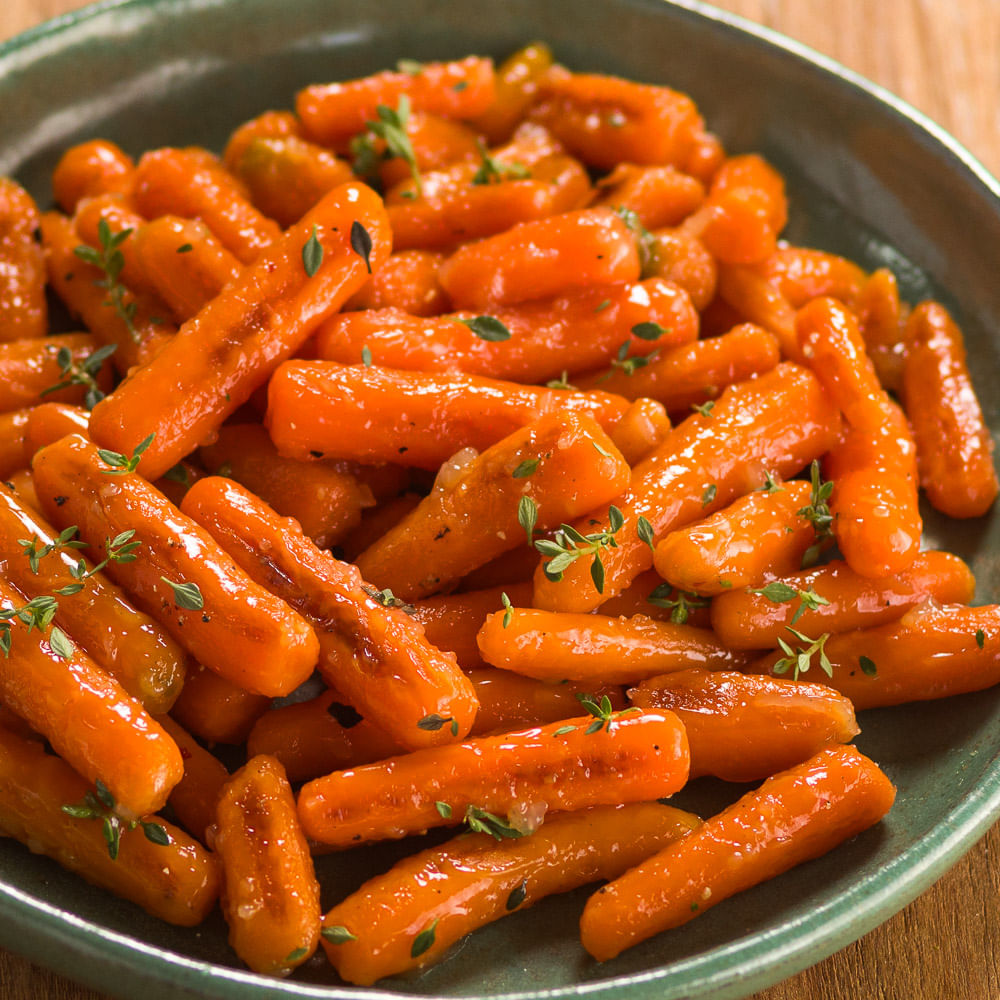 Receita de Cenoura baby glaceada com tomilho e mel