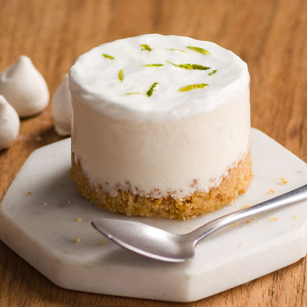 Receita de Torta de Limão com Farofa de Suspiro