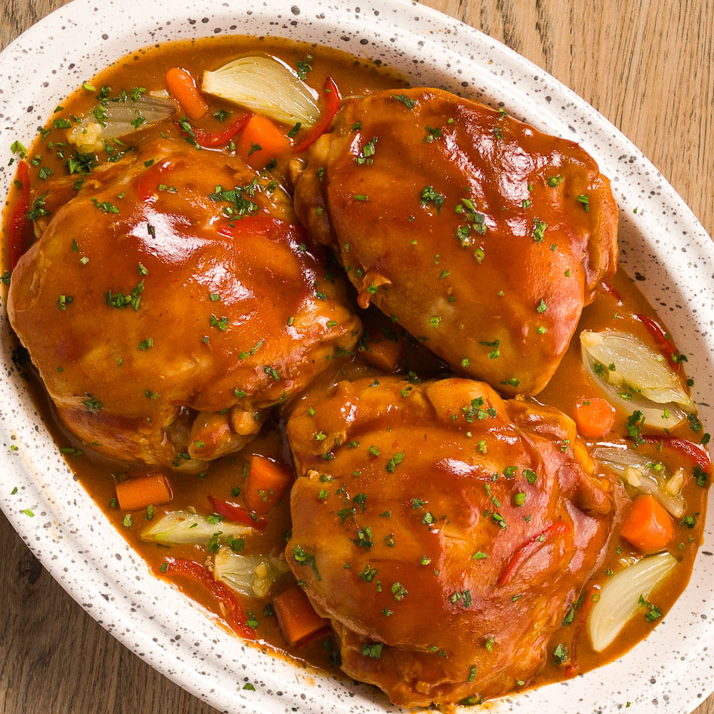 Receita de Sobrecoxa Cozida com Legumes