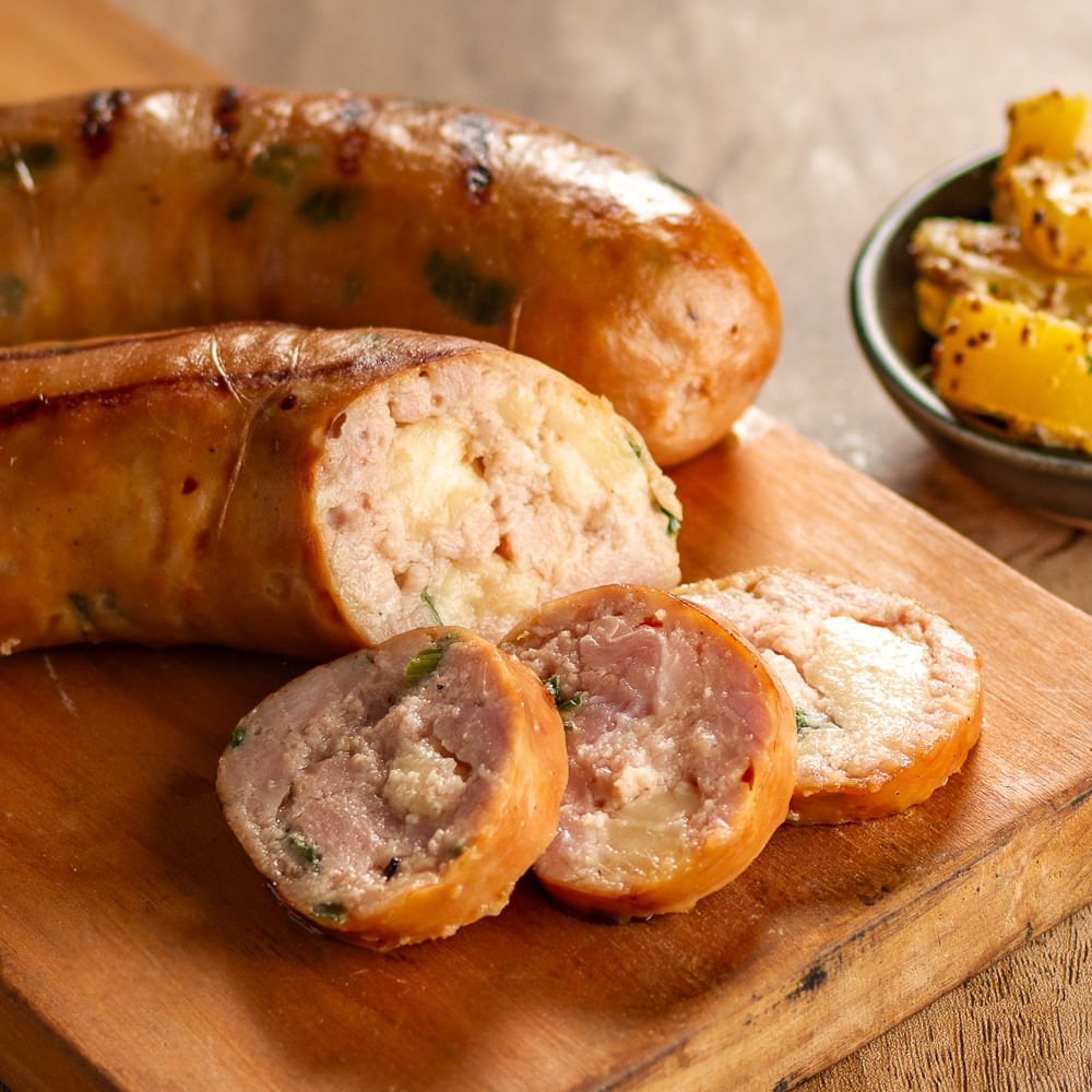 Receita De Linguiça Cuiabana Suína com Salada de Mandioquinha com Mostarda e Ervas