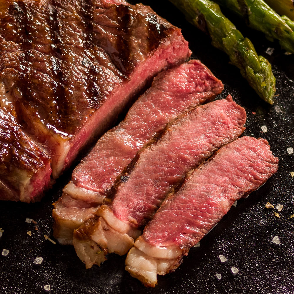 Receita de Bife ancho com aspargos na brasa