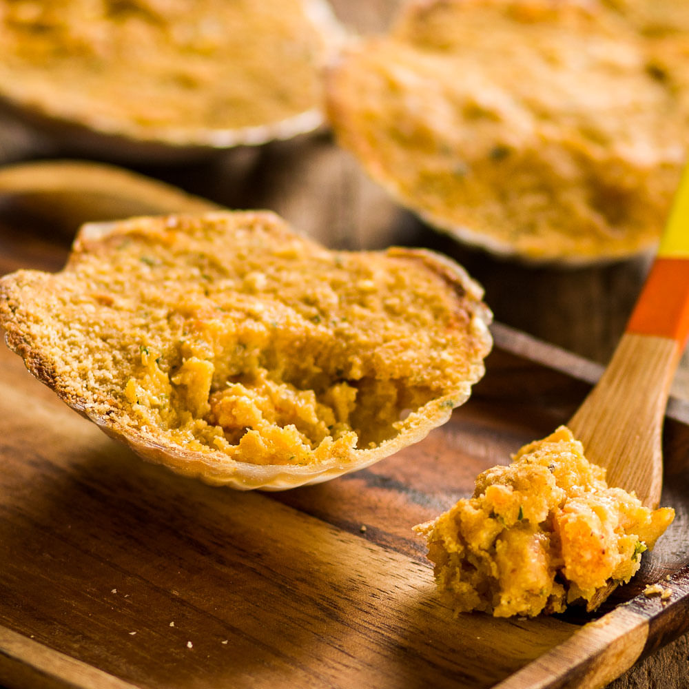 Receita de Casquinha de camarão gratinada com geleia de abacaxi com pimenta