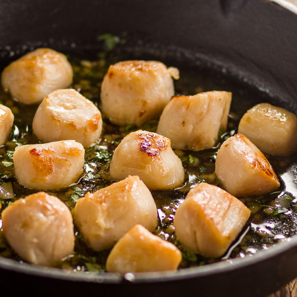 Receita de Vieiras na manteiga de alho e limão