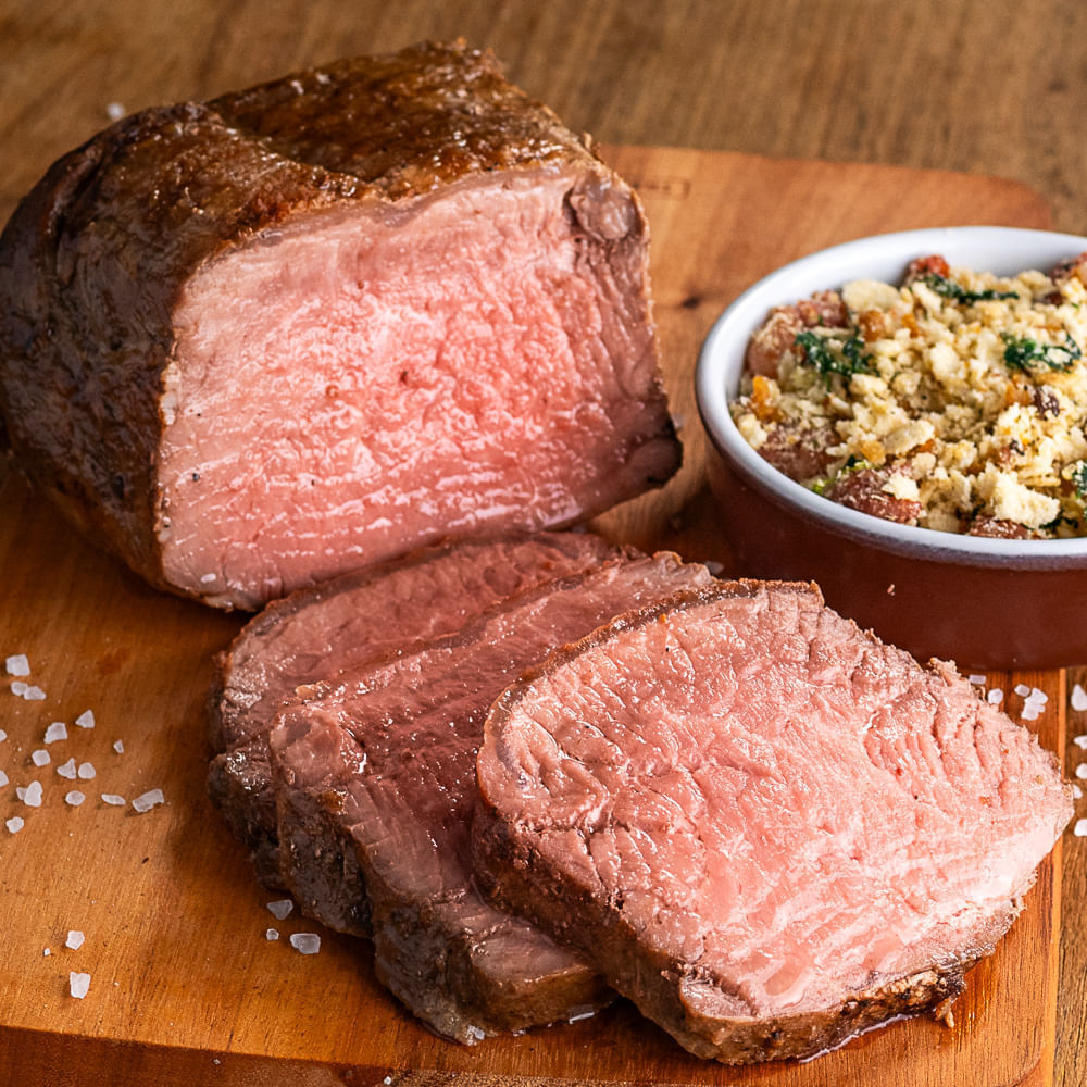 Receita de Ojo de bife na brasa acompanhado de farofa de linguiça toscana e espinafre