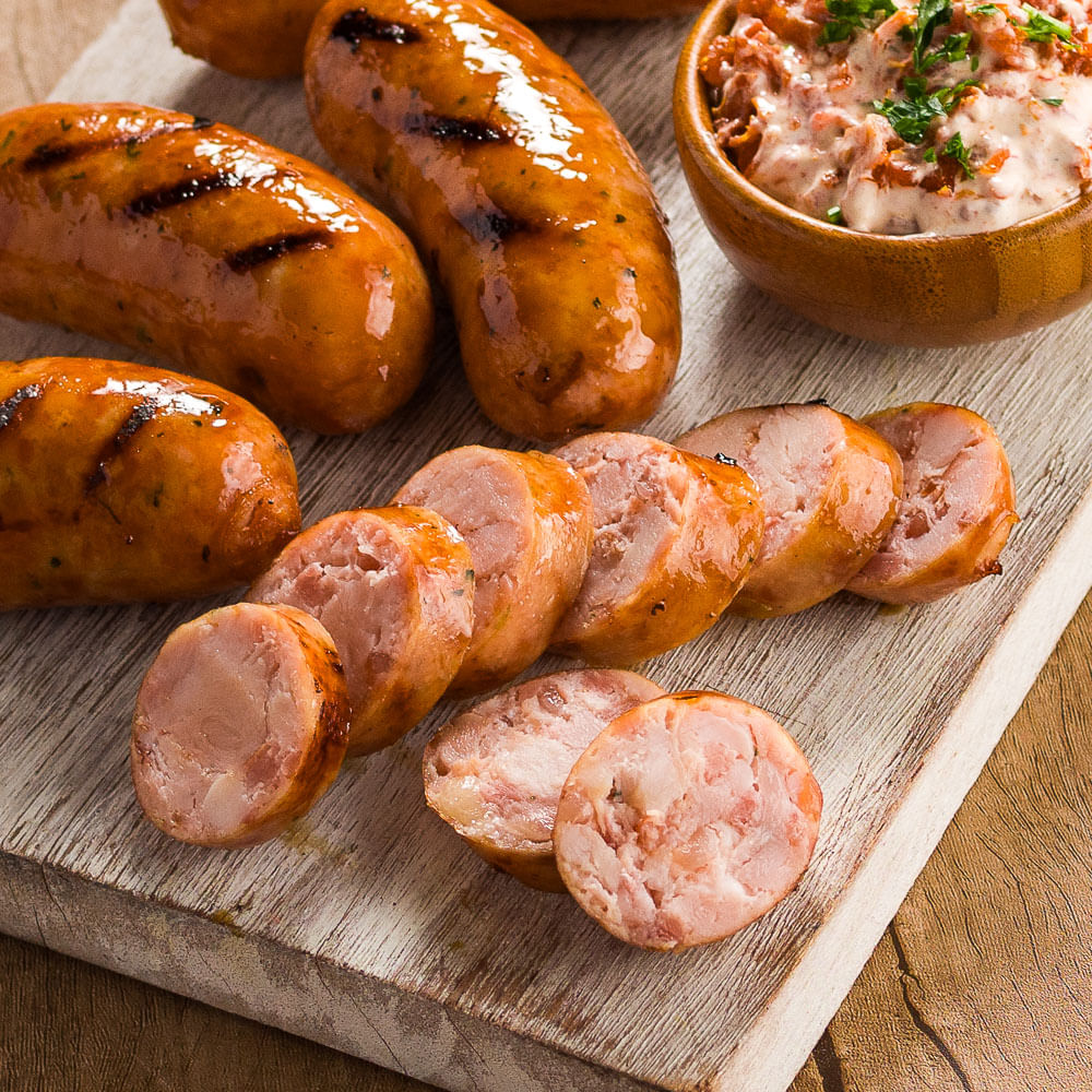 Receita De Linguiça de Frango e Bacon acompanhado de Molho de Tomate Seco e Alho