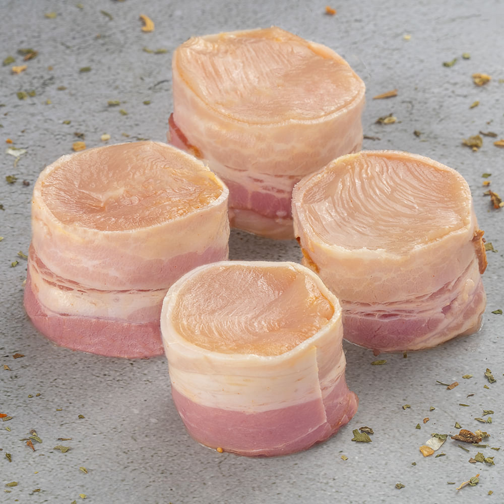 Receita de Medalhão de frango com bacon acompanhado de refogado de legumes