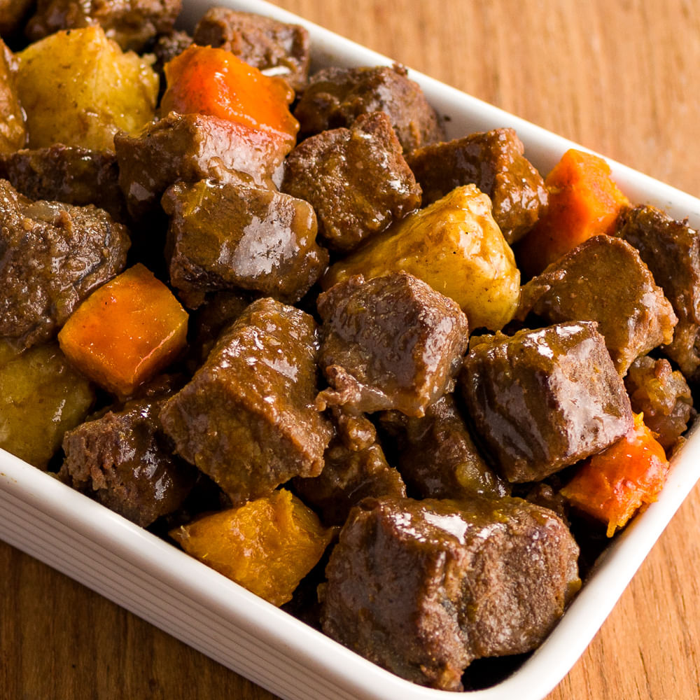 Receita de Carne de panela com abóbora e mandioca
