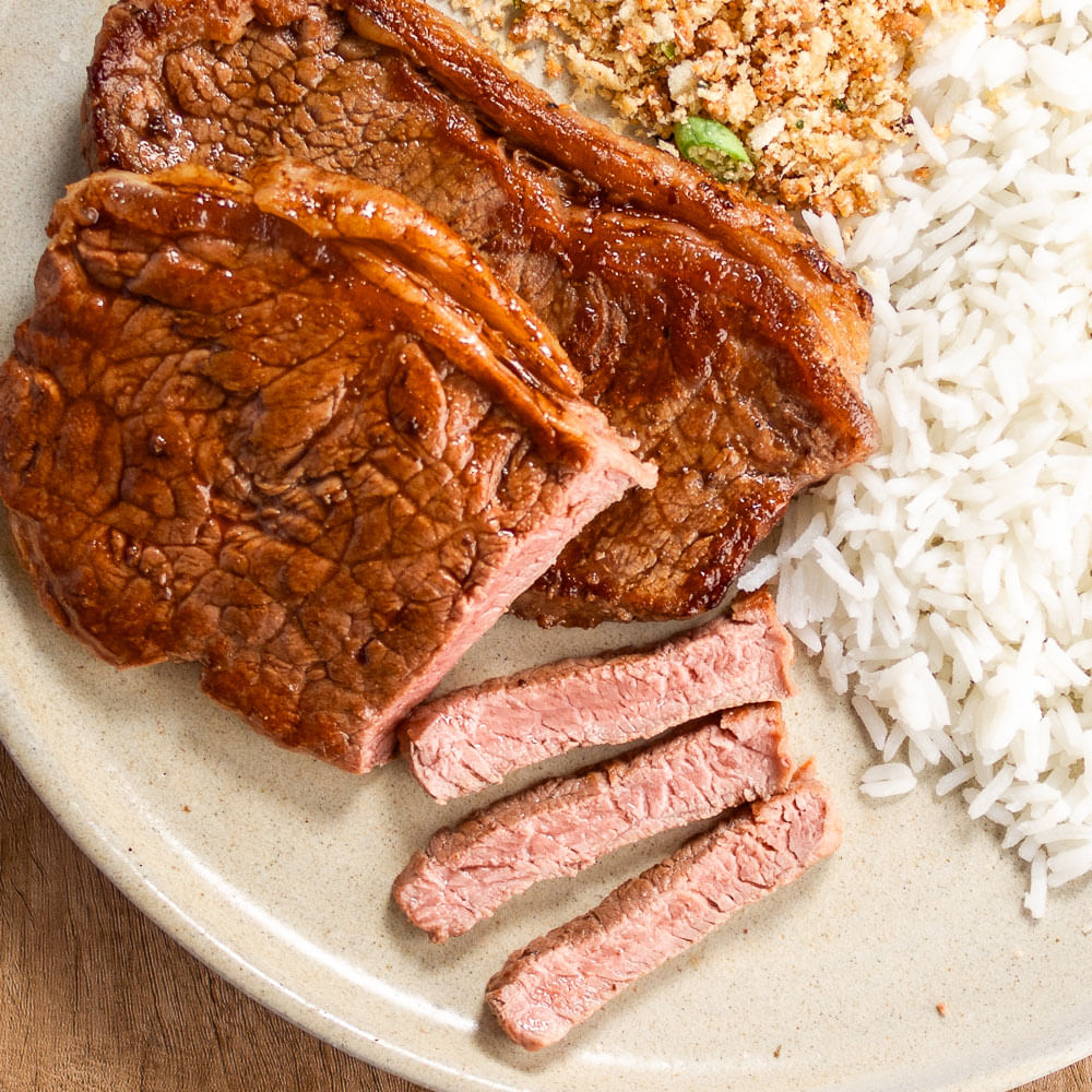 Receita de Contra Filé com farofa de bacon