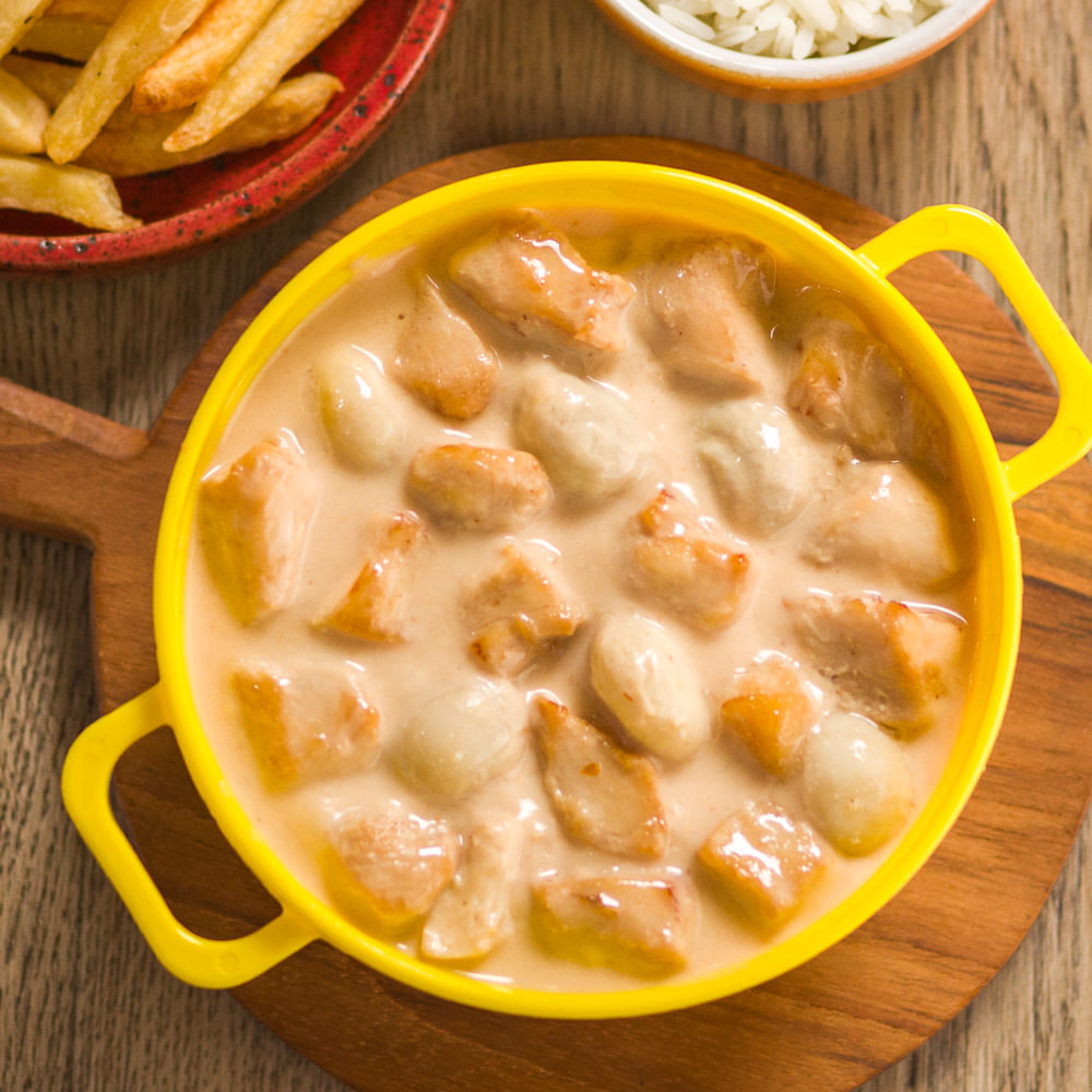 Receita de Strogonoff de Frango com Bandeijinha de Massa Folhada