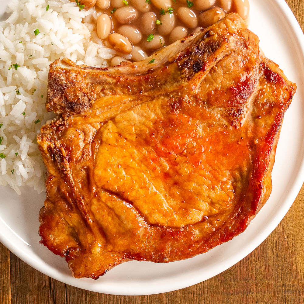 Receita de Bisteca grelhada com Arroz e Feijão