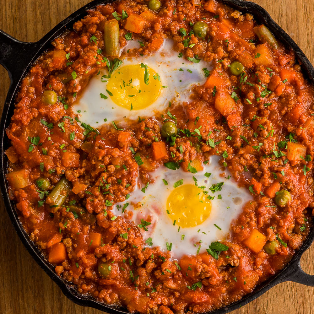 Receita de Shakshuka com abóbora, vagem e ervilha