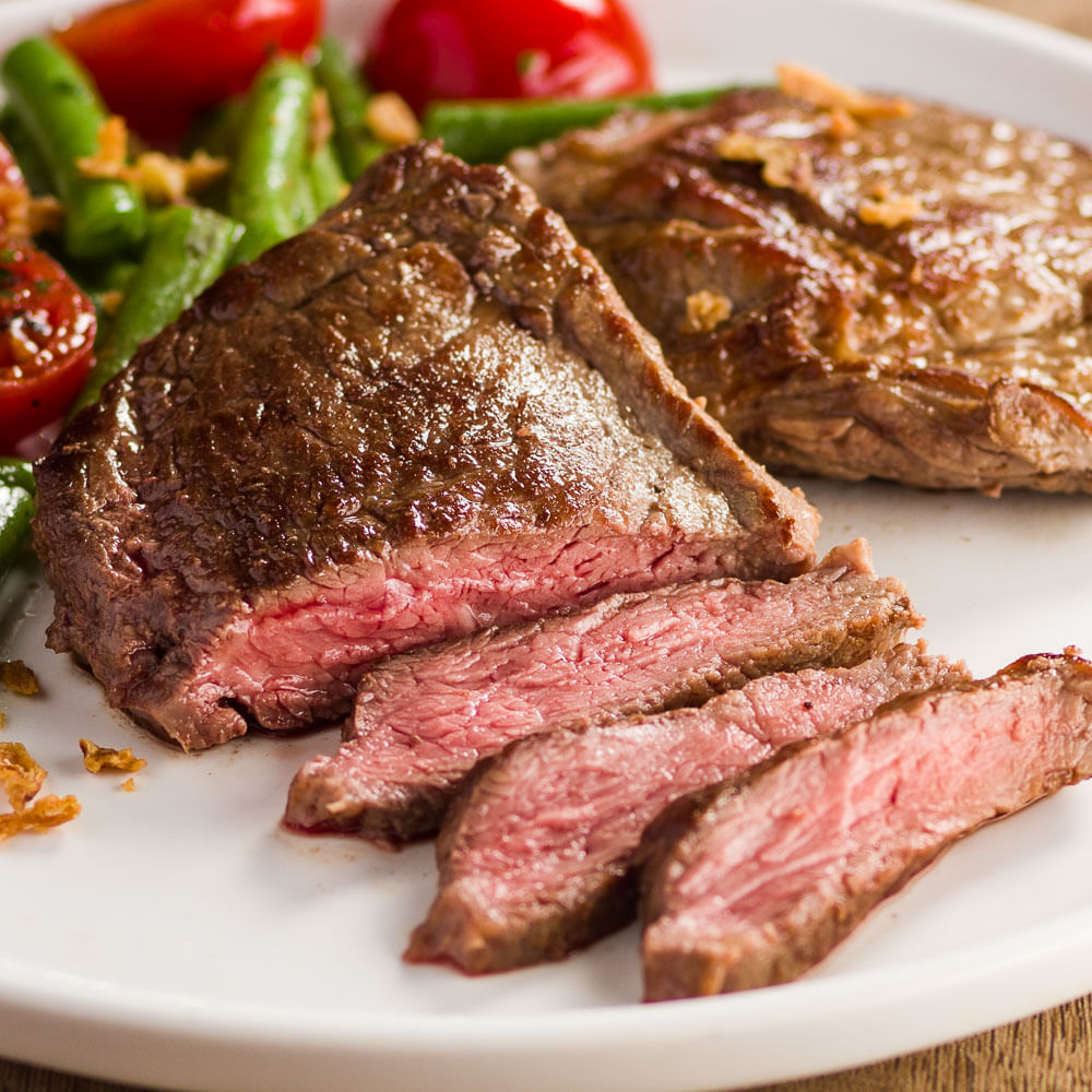 Receita de Bife de patinho com vagem e tomate