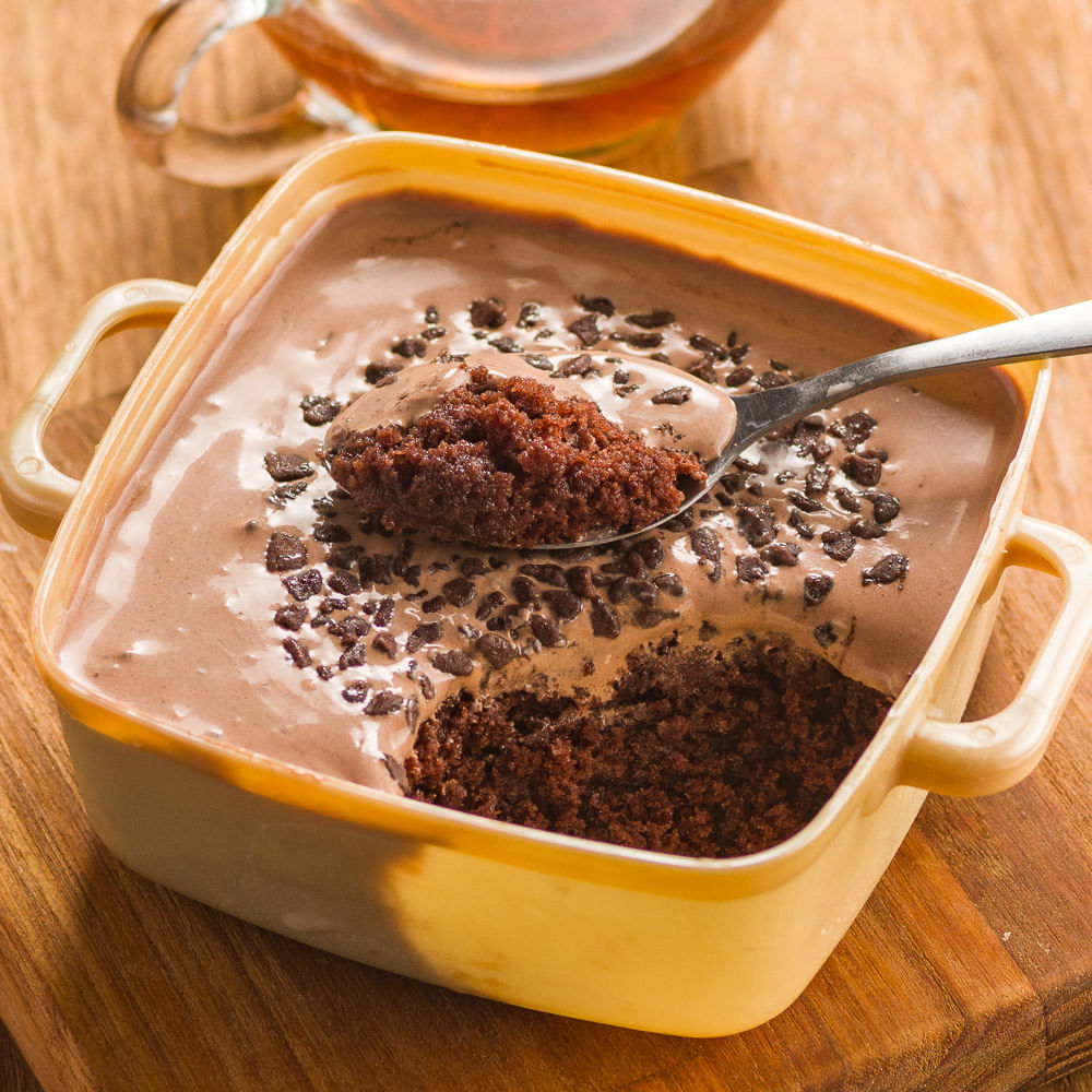Receita de Bolo Mousse de Brigadeiro acompanhado de Chá de Limão e Mel