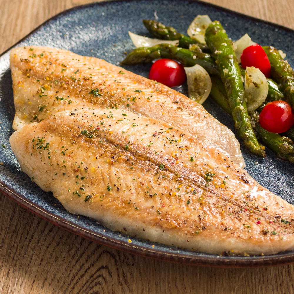 Receita de Filé de Panga grelhado com aspargos