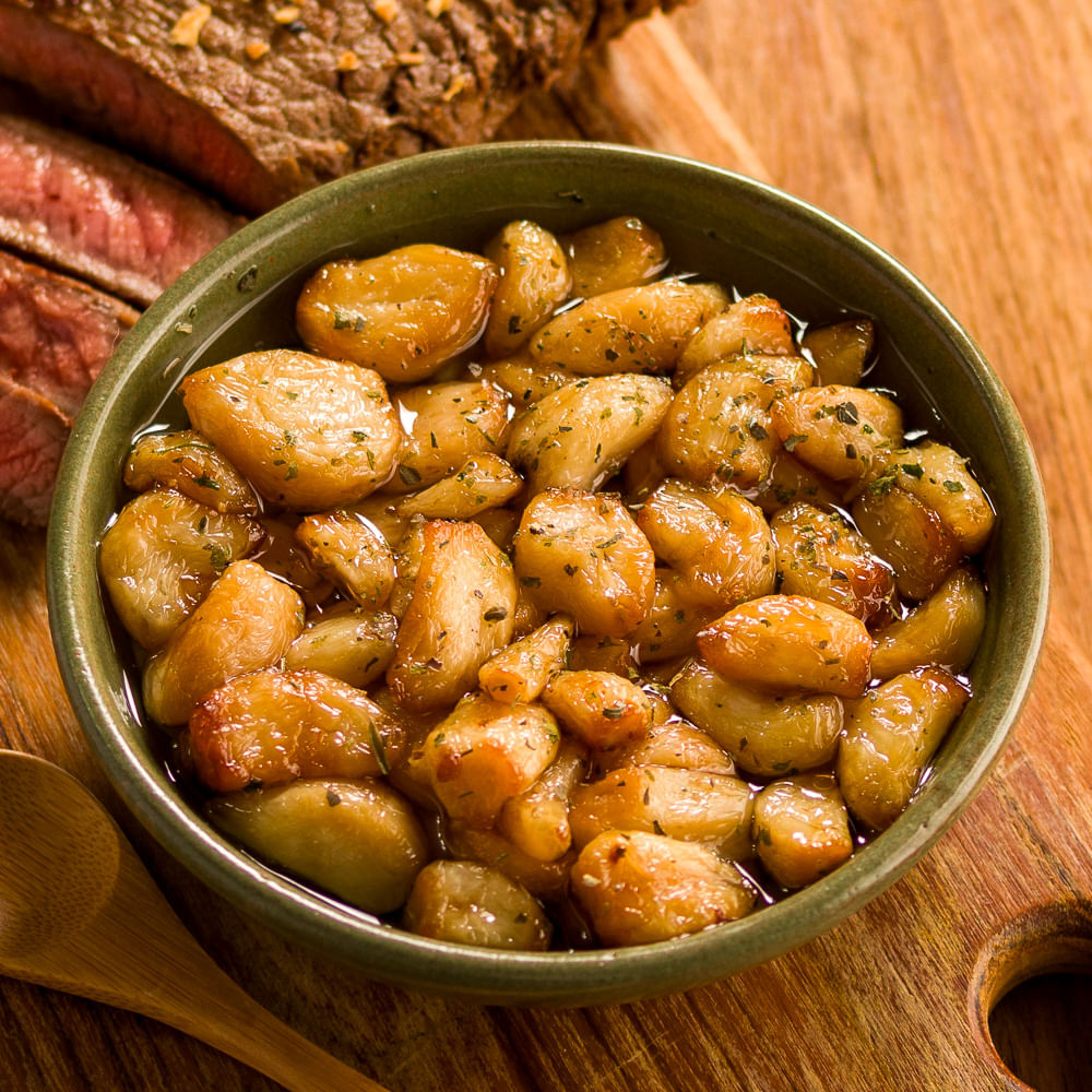 Receita de Confit de alho com picanha grelhada