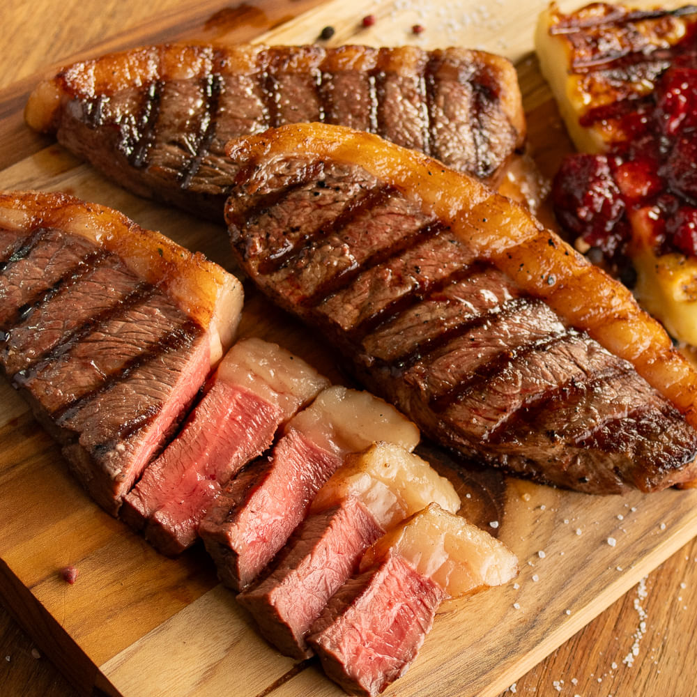 Receita de Medalhão de picanha com queijo coalho e geleia de morango com balsâmico