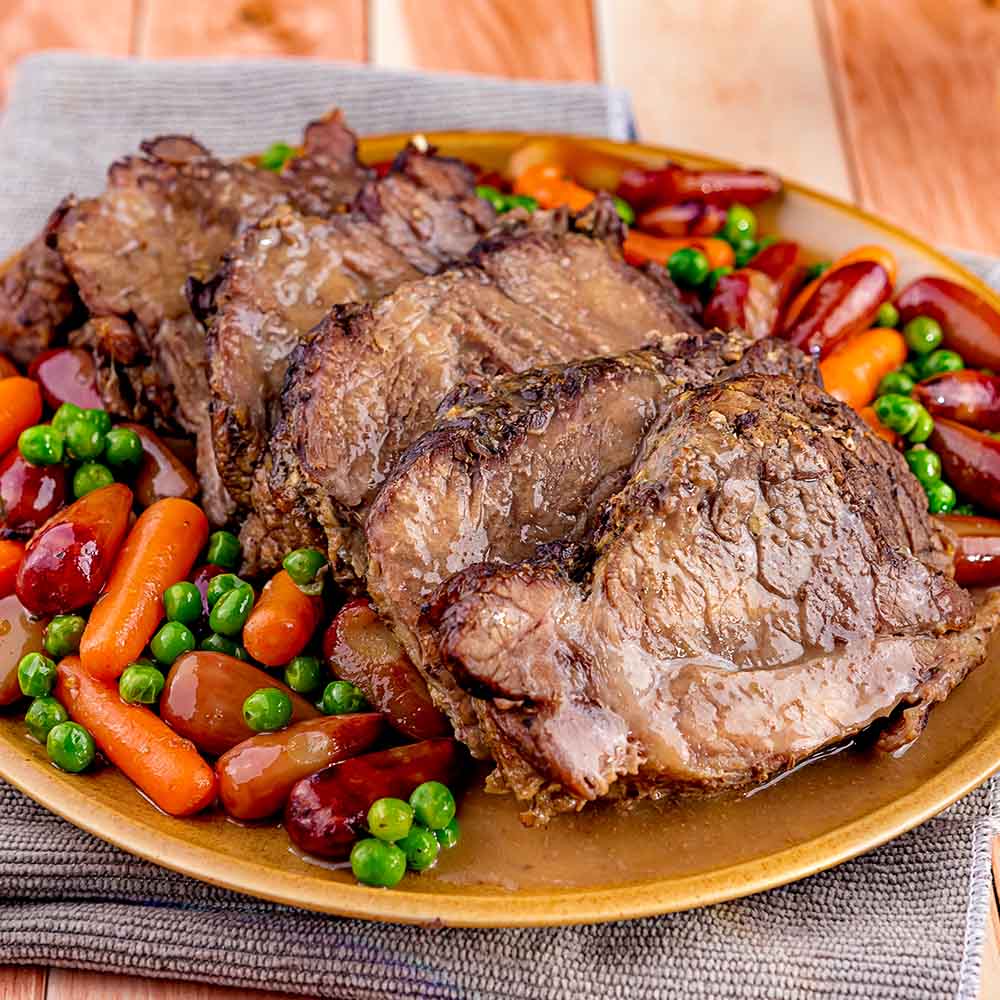 Receita de Acém Assado com Pinhão Salteado na Manteiga