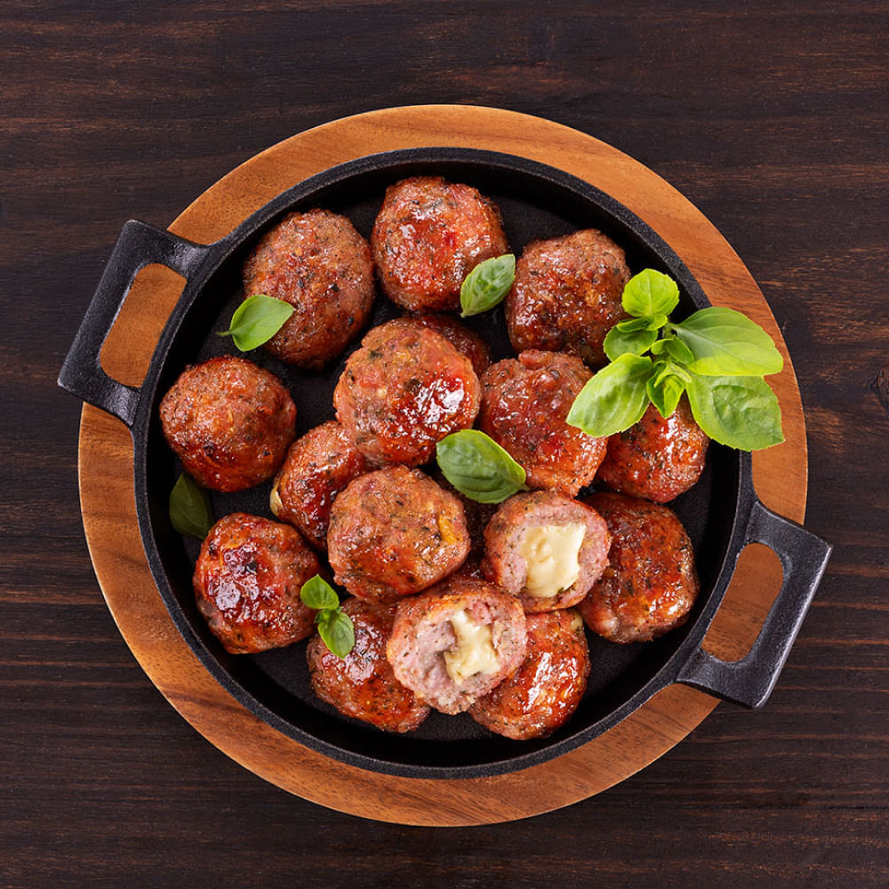 Receita de Aperitivo de Linguiça Toscana e Muçarela Defumada