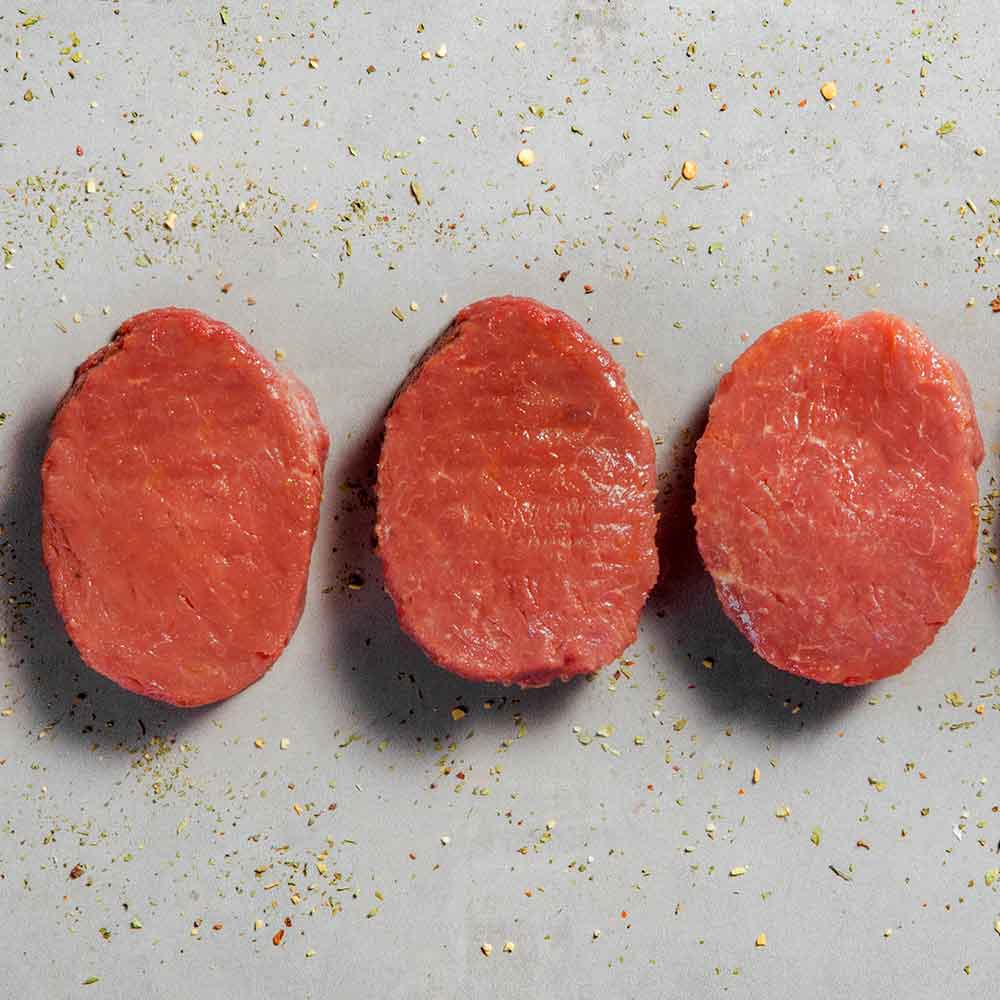 Receita de Bife de filé mignon com batata doce rústica assada