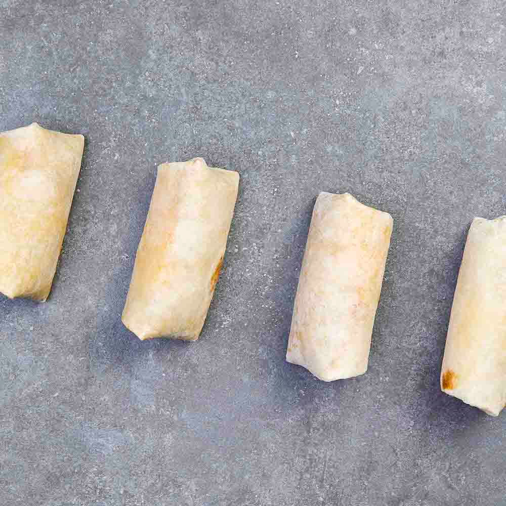Receita de Burritos com molho BBQ e cebola crispy