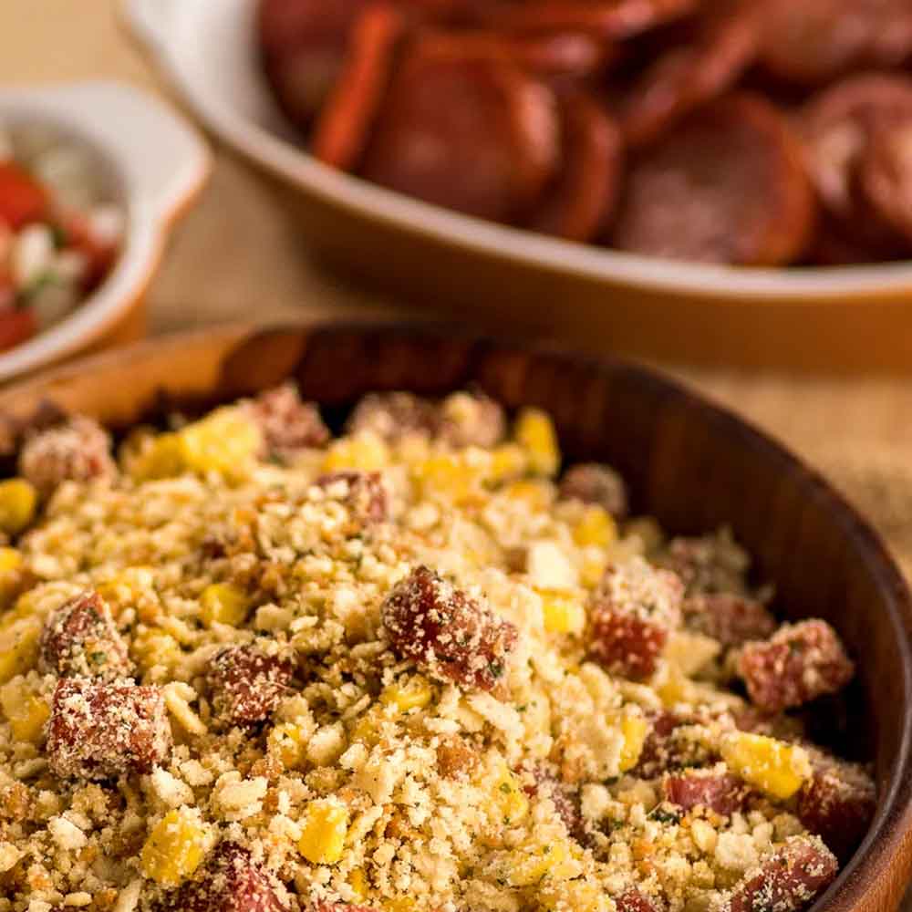 Receita de Farofa de Milho Verde e Calabresa