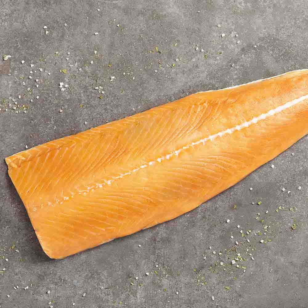 Receita de Filé de Salmão Defumado na Brasa com Conserva