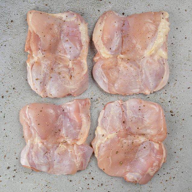 616906-sobrecoxa-de-frango-sem-pele_1.jpg 616906-sobrecoxa-de-frango-sem-pele_1.jpg