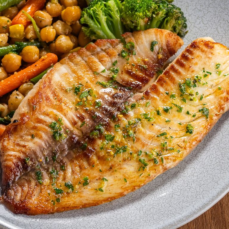 618333-file-de-tilapia_rec