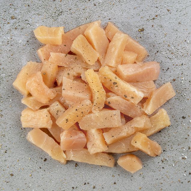 620513-file-de-peito-de-frango-em-tiras-linha-mais_inn 620513-file-de-peito-de-frango-em-tiras-linha-mais_inn