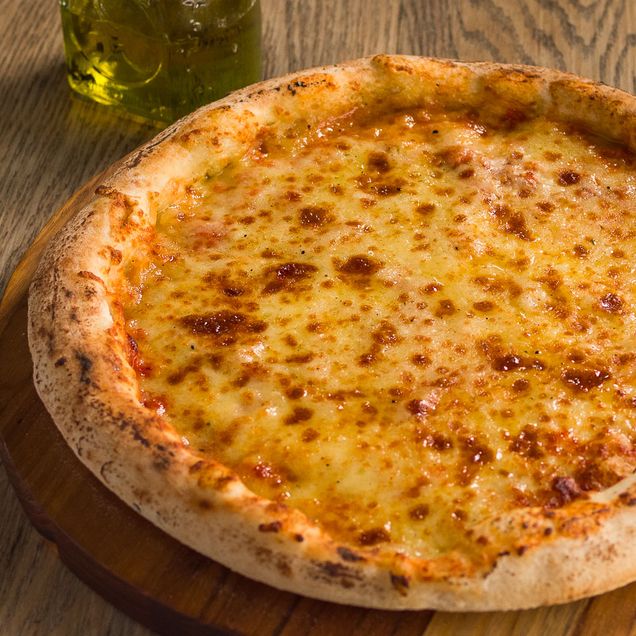 618284-pizza-artesanal-de-mussarela_rec 618284-pizza-artesanal-de-mussarela_rec
