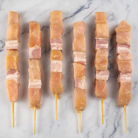 618926-espetinho-de-frango-com-bacon-inn