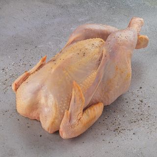 Frango Inteiro Caipira Swift de 1,5kg a 3,0kg