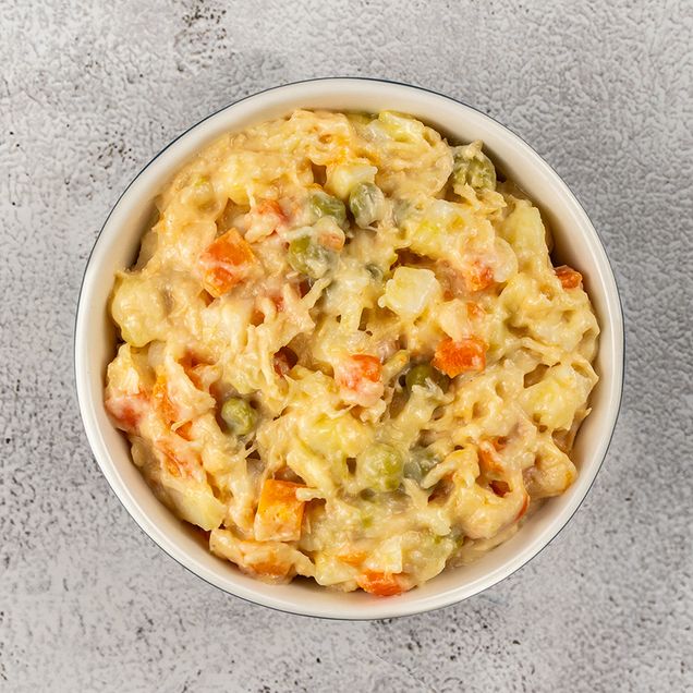 621382-salada-de-maionese-com-frango-e-legumes_inn