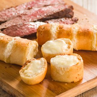 621126-pao-com-queijo-provolone_rec