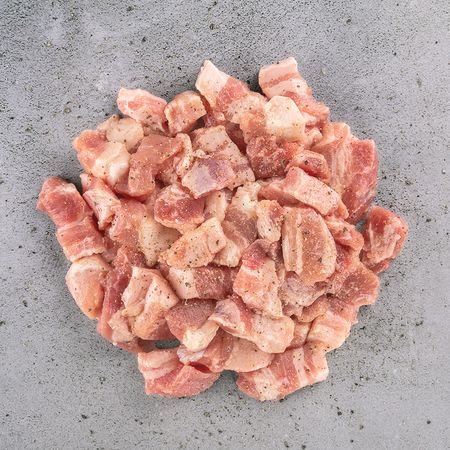 622131-barriga-suina-temperada-aperitivo_inn