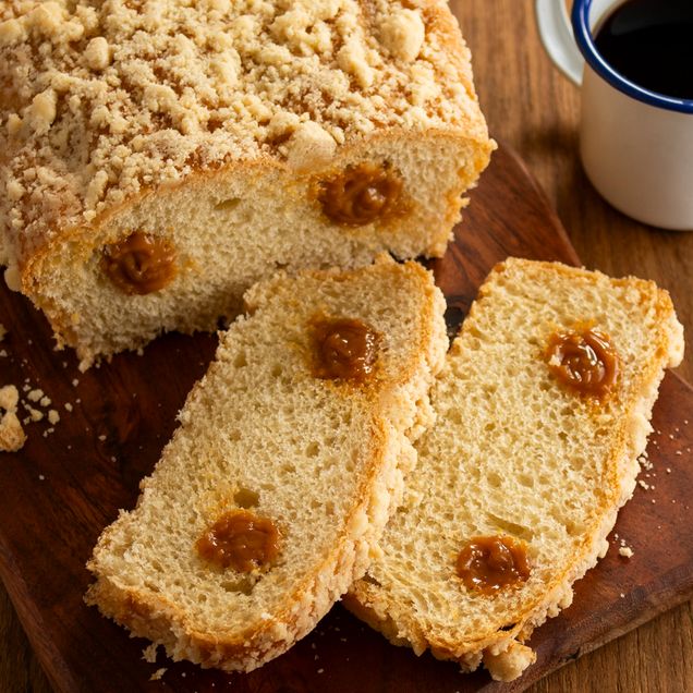 623713-cuca-assada-doce-de-leite_rec