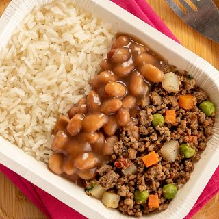 Carne Moída e Legumes com Arroz e Feijão Swift Prato Feito 300g