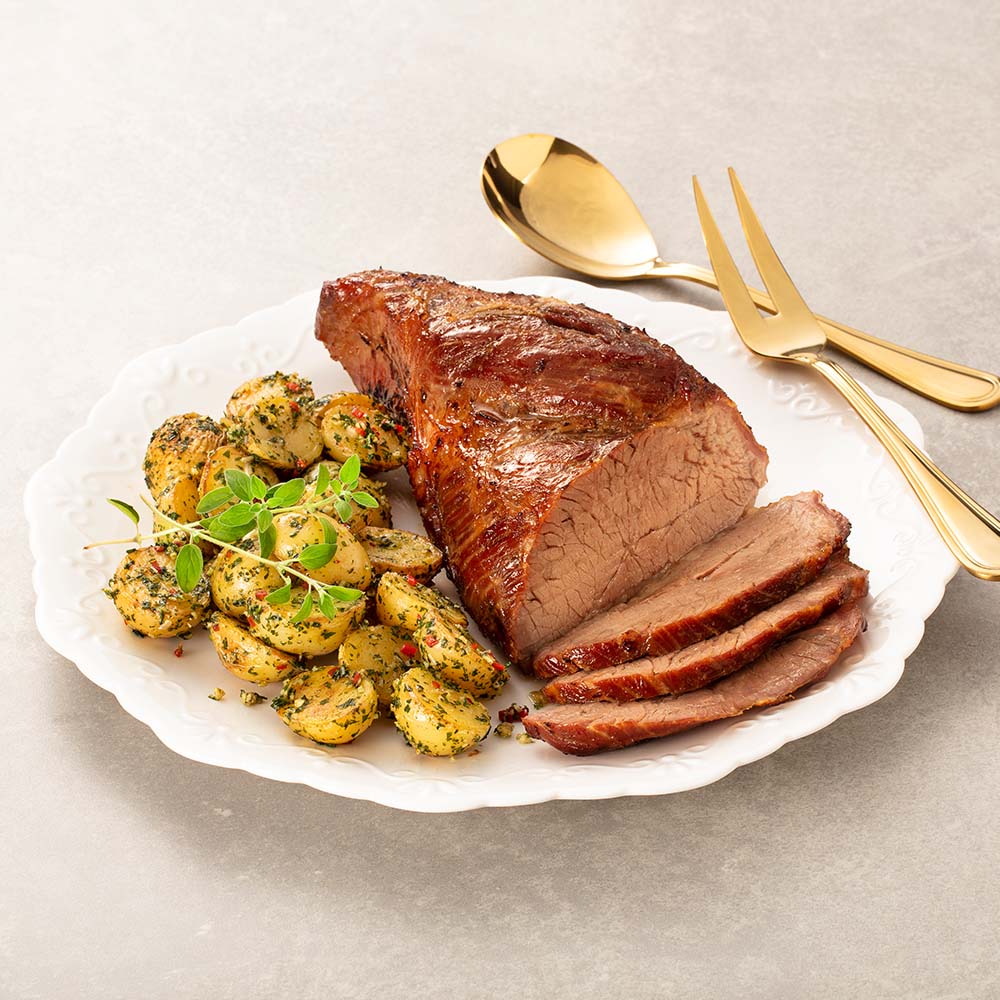 Maminha na Cerveja Swift com batatas ao pesto de salsa