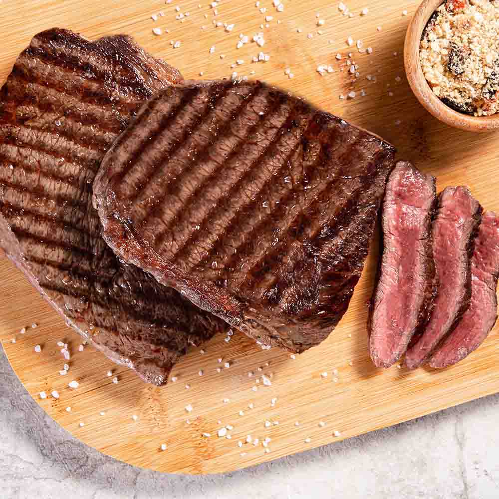 Medalhão da paleta Wagyu com farofa de pimentões