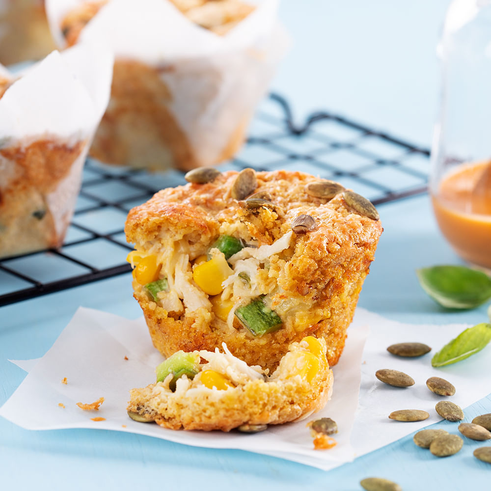 Muffin Salgado de Milho Recheado de Frango