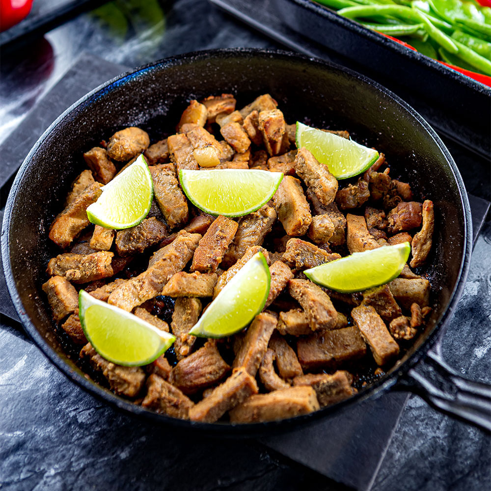 Pernil Dourado com Salada Quente