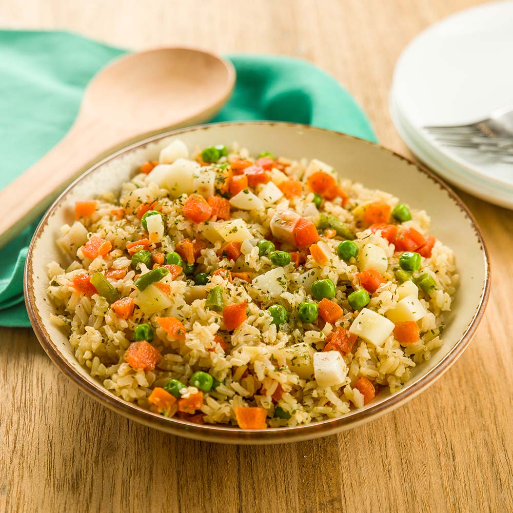 Receita de Pilaf de Arroz Integral com 4 Vegetais - Receitas Swift
