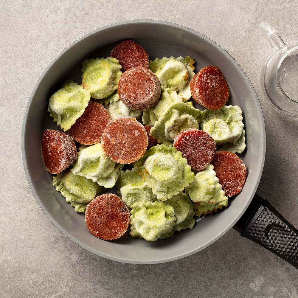 Ravioli verde ao pomodoro