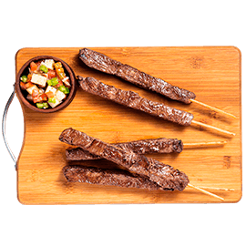Kushi-age (espetinhos de carnes e vegetais fritos)