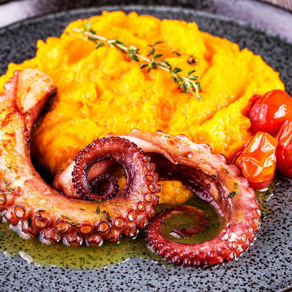 Tentáculos de Polvo com Purê de Cenoura